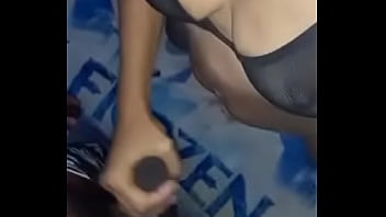 Vecina De Culo Perfecto Se Deja Follar Pequeña Vagina Joven Amigo Del Padre