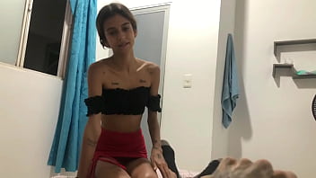 Le Encanta Correrse En Esta Posición