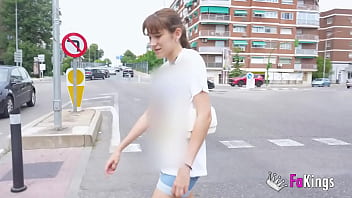 Loreto Smith Has A New Place, So She Inaugurates With A Big Young Dick!!