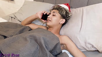 Minha Madrasta Safada Vem Me Buscar Para Uma Festa De Natal E Aproveita Pra Me Dar Gostoso