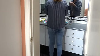 Great Cumshot On Stepmom' Wonderful Ass With Her Jeans On, Two Cameras Recording It