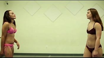 Pretty Women Catfight