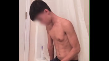 Cute Twink Jerks Off Before Shower
