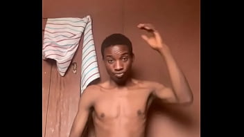 Nasty African Boy Shows Off Big Dick/preek