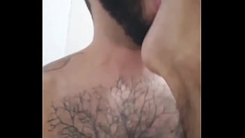 Adoro Lamber Os Pés Do Meu Passivo Enquanto To Com O Pau Enterrado No Cuzinho Dele