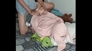 Secuestrador Se Coge A La Pequeña Niña De 18 Años Con Cosplay De Conejita