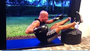 Pornstar Maxx Loadz Loves To Workout