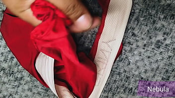 Me Masturbé Con Los Panties Rojos Usados De Mi Mejor Amiga