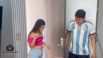 Vecina Infiel Me Pide Que Le De Posada Como Pretexto Para Que Me La Folle Duro Y Me Le Corra En Su Culo.