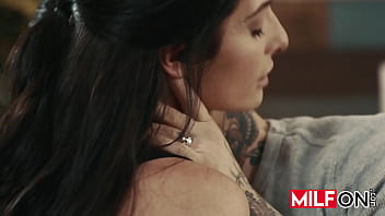 Sexy Big Tit Brunette Milf Seduces Her Neighbor And Suck Him Dry - Silvia Saige, Small Hands