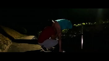 Gozando Bajo La Luna Llena