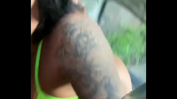 _ Cheia De Tesão Dando Aquela Mamada No Carro