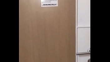 Le Abririas La Puesta A Mi Esposa?