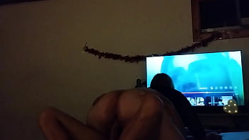 Me Encanta Meterle El Dedo En El Culo A Esta Puta De La Calle