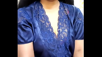 হট অনামিকা