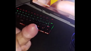 Novinho Safado Batendo Punhetinha Pra Morena Piranha