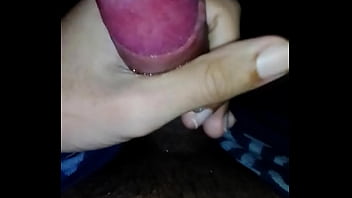 Mostrando O Pau Duro Depois De Acordar