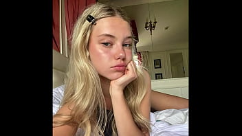 She Was Bored, So Rubbierubbie Came On Her Face.