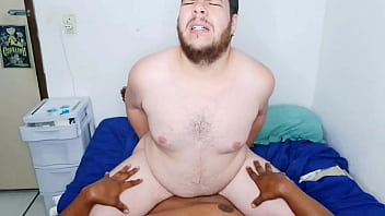 Prévia - Protestando Contra O Capitalismo Sentando Na Rola Grossa Do Pedreiro Proletariado - Sentando Pro Pedreiro Urso Do Pau Grosso E Ele Goza Na Minha Boca (completo No Xv Red E Sheer)