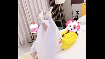 Móc Bím em Loli tr_n kh_ng trung