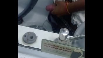 Me Masturbo En Un Bus Público