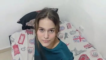 La Traviesa De Mi Hermanastra Se Pone Mi Ropa Para Despues Exigirme Que Se La Quite Y Le Pego Una Rica Follada A Su Co_o Rosadito