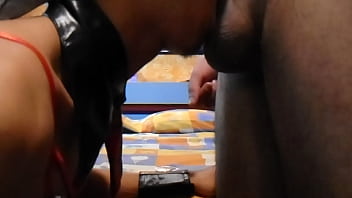 Chupando Verga Para Satisfacerme