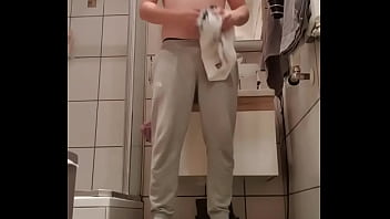 Thomas Neuer Undressing