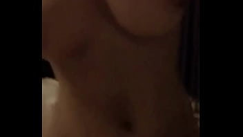 Em nó phi ngựa mà muốn gãy c_y hàng !