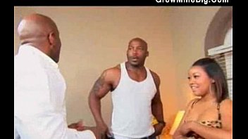 ⁣Melody Office Freaks