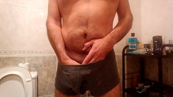 VIDEO0004 05 - Wet-gay-underwear-piss-wank-briefs-boxer