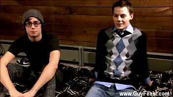 Twink Video Benji Elliot Gets R. With Lucas