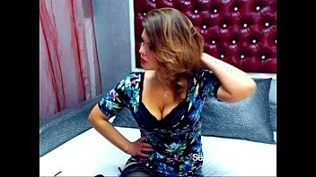 Attractive Big Boobed Girl Plays On Webcam - Superjizzcams.com