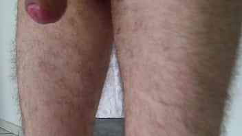 Magrelo Batendo Punheta