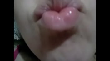 Tocandose El Pezon Por Cam