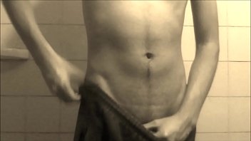 Se Masturba Por Webcam Para Su Chica - Video Casero