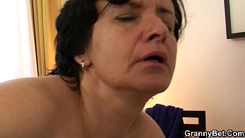 He Brings Granny Tourist Home And Bangs Her