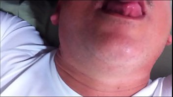 Caminhoneiro Chupando Minhas Bolas