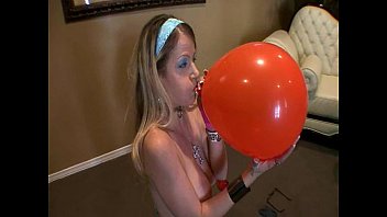 Tits, Fetish, Balloons, Popping - Unknown - 2025 - Sexy - Experience - Video 6549699