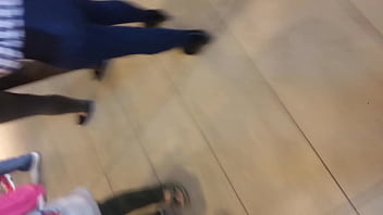 Perfect Ass @ Mcdonalds