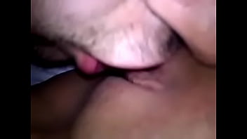 Chupándosela A Una Amiguita