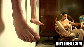 Two Hunks Showing Their Feet And Jerking Off