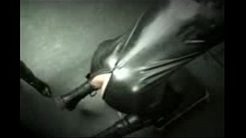 Dominatrix In Full Latex Spanking