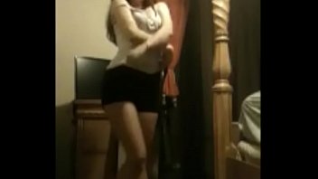 Tori - Amateur Striptease