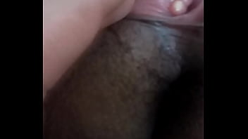 Abriendole Su Colita