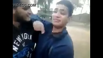 Beso Gay Entre Heterosexuales Xvideoscom[1]