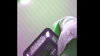 Por Baixo Da Saia Na Fila Da Verdureira - Continua