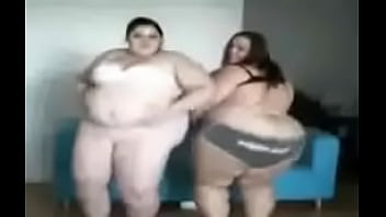 Gorda Le Gana A Shakira Bailando