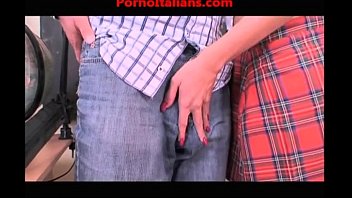 Studentessa Fa Pompini Da Vera Troia - Student Makes Blowjobs By Real Bitch