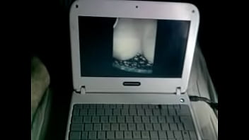 Viendo A La Chilena Rica